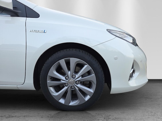 Vehicle image 8