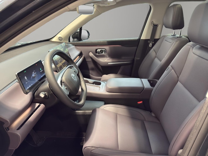 Vehicle image LEAPMOTOR C10