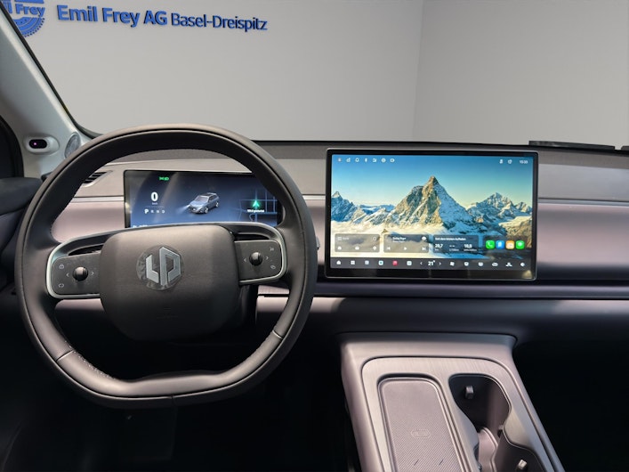 Vehicle image LEAPMOTOR C10