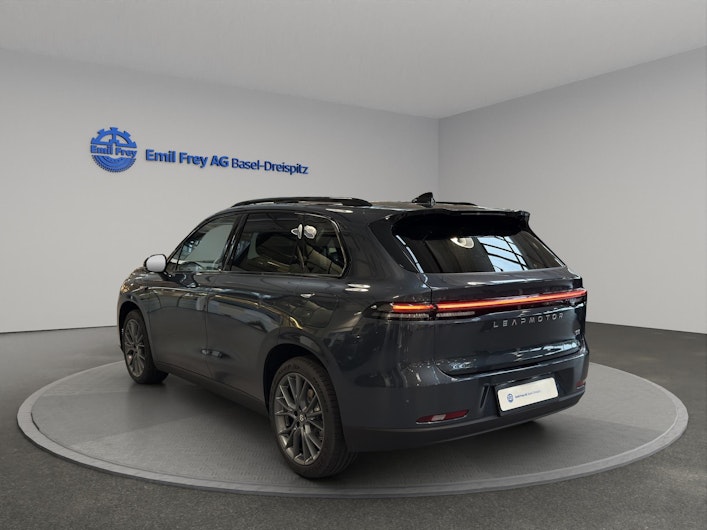 Vehicle image LEAPMOTOR C10