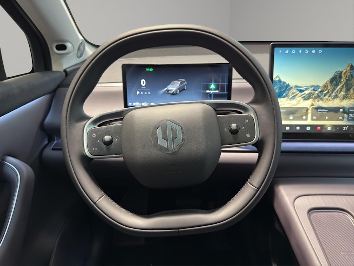 Vehicle image LEAPMOTOR C10