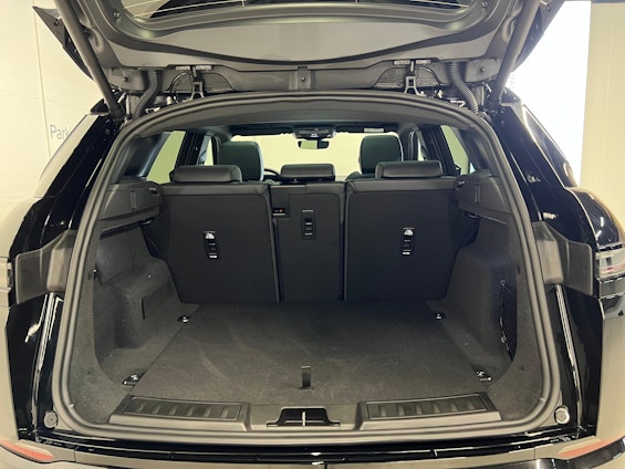 Vehicle image 11 Vehicle image 11