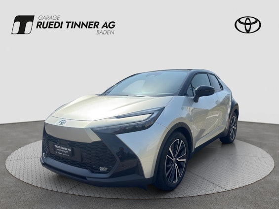 First vehicle image