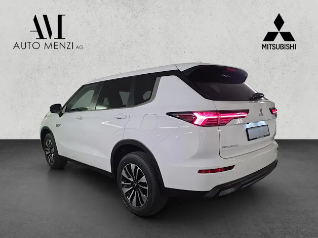 Mitsubishi Outlander 2.4 PHEV Invite 4x4