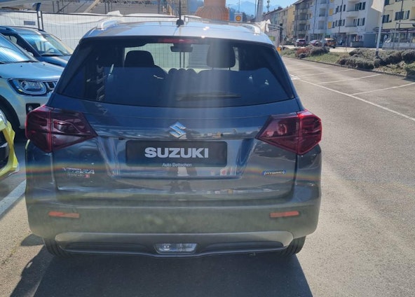 Vehicle image 15 Vehicle image 15