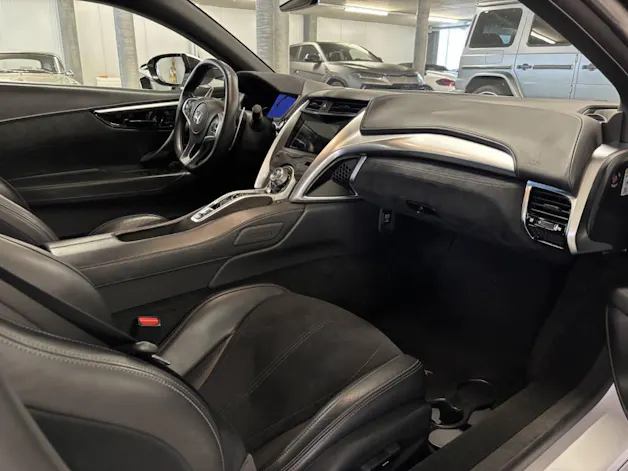 HONDA NSX 3.5 V6 Twin Turbo Hybrid