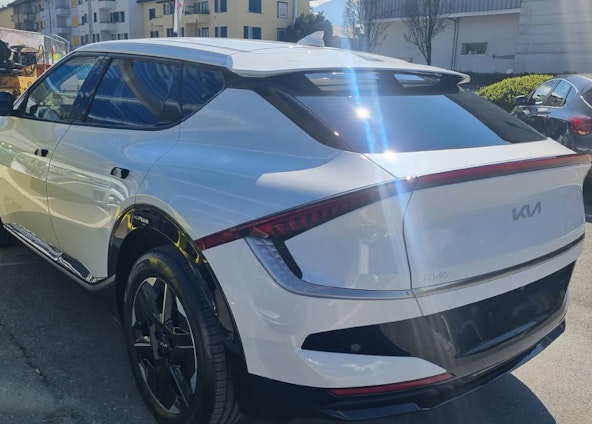 Vehicle image 5 Vehicle image 5