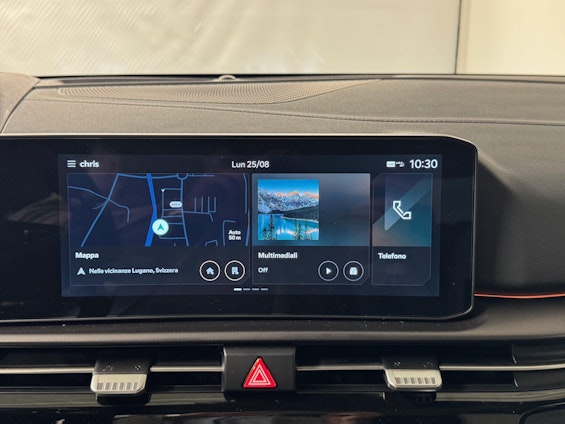 Vehicle image 14 Vehicle image 14