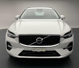 Vehicle image VOLVO XC60 2.0 B5 MH Plus Bright AWD