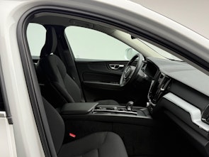 Vehicle image VOLVO XC60 2.0 B5 MH Plus Bright AWD