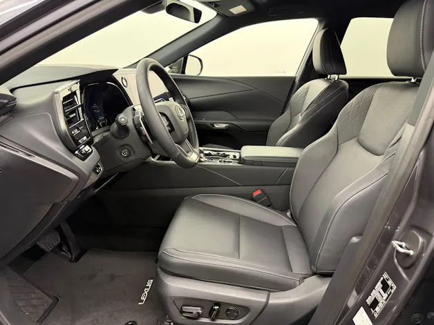 Lexus RX 450h+ F-Line