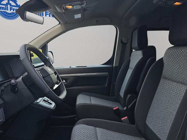 Vehicle image CITROEN SPACETOURER