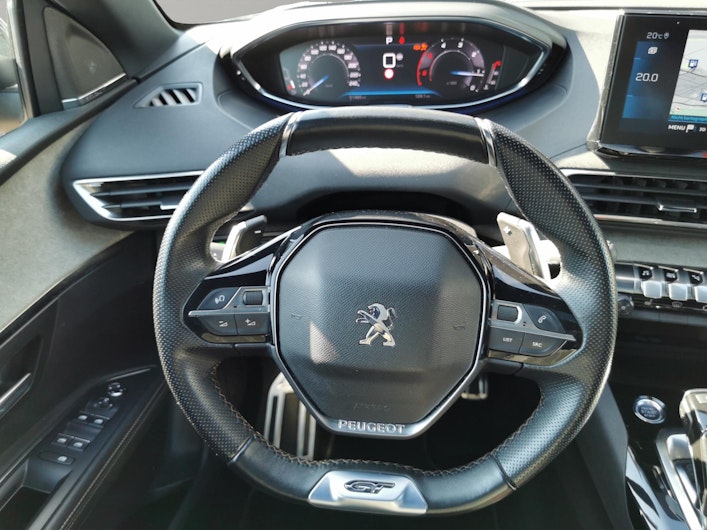 Vehicle image PEUGEOT 5008