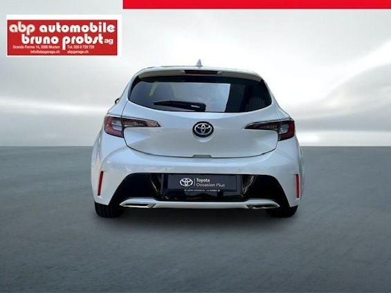 Vehicle image 8