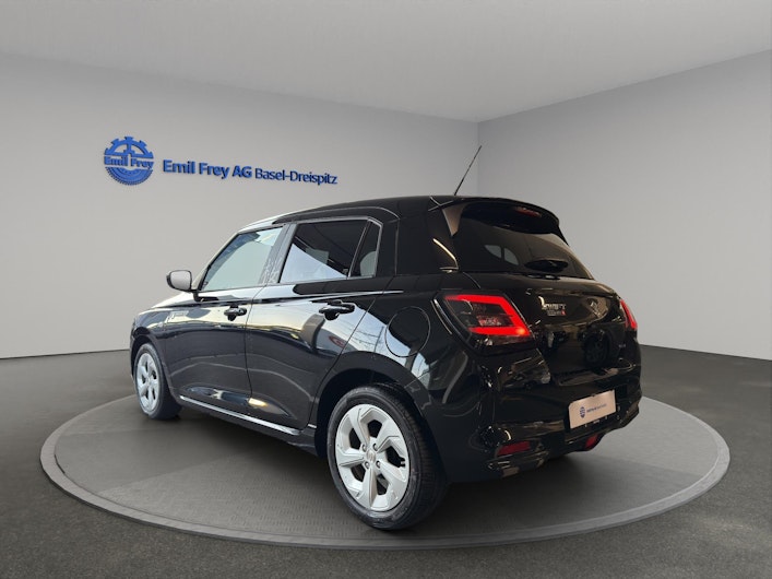 Fahrzeugbild SUZUKI SWIFT