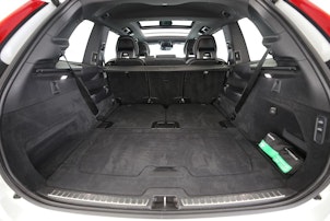 Vehicle image VOLVO XC90 2.0 T8 TE R-Design 7P. eAWD