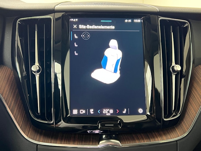 Vehicle image VOLVO XC60