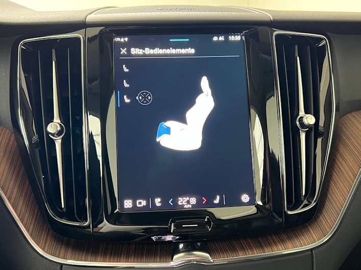 Vehicle image VOLVO XC60