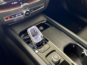 Vehicle image VOLVO XC60 2.0 B5 MH Plus Dark AWD