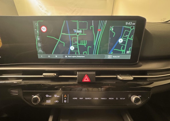 Vehicle image 14 Vehicle image 14