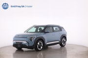 First vehicle image