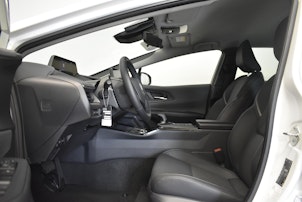 Vehicle image TOYOTA Prius 2.0 Plug-In-Hybrid Premium