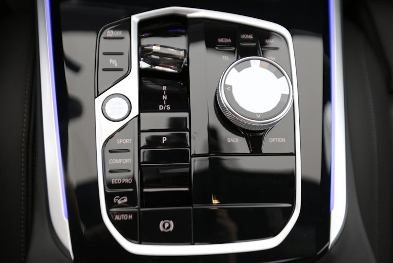 Vehicle image BMW X5