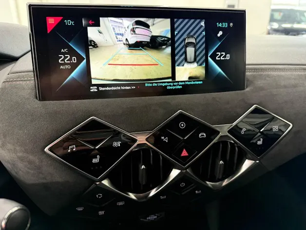 DS Automobiles 3 Crossback E-Tense Performance Line