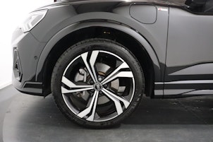 Vehicle image AUDI Q3 Sportback 1.4 45 TFSI e S line S-Tronic