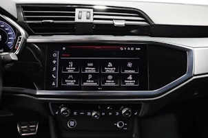 Vehicle image AUDI Q3 Sportback 1.4 45 TFSI e S line S-Tronic