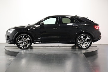 Vehicle image AUDI Q3 Sportback 1.4 45 TFSI e S line S-Tronic