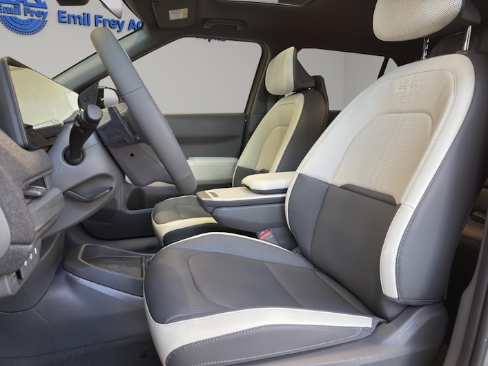 Vehicle image KIA EV3