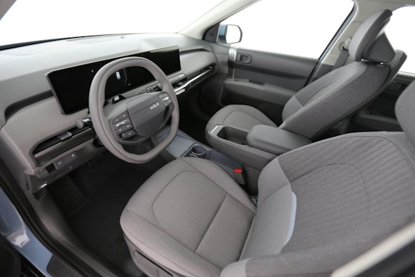 Vehicle image 3 Vehicle image 3