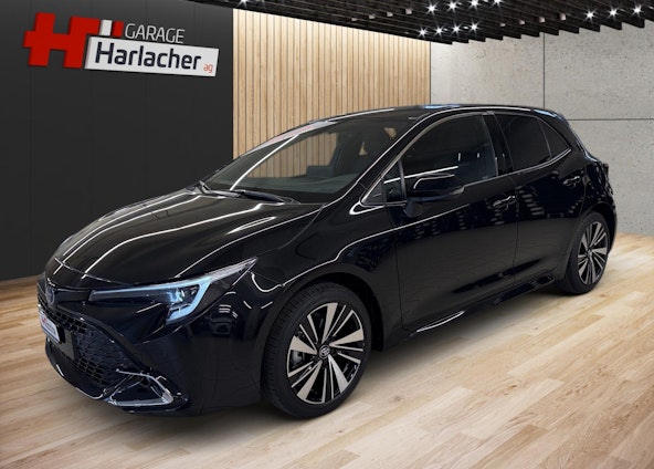 First vehicle image First vehicle image