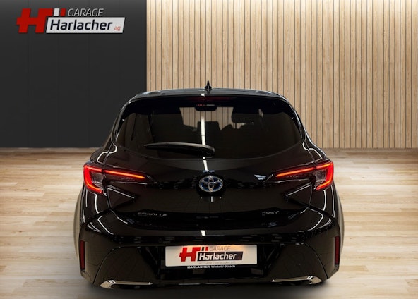 Vehicle image 5 Vehicle image 5