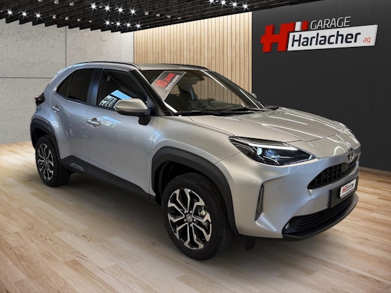 Vehicle image 18