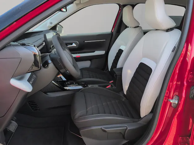 Citroën C3 Aircross 1.2 Hybrid Max Automat / 5-Jahre CH-Herstellergarantie / Leasing Zinssatz-Aktion 2.99%