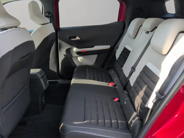 Citroën C3 Aircross 1.2 Hybrid Max Automat / 5-Jahre CH-Herstellergarantie / Leasing Zinssatz-Aktion 2.99%