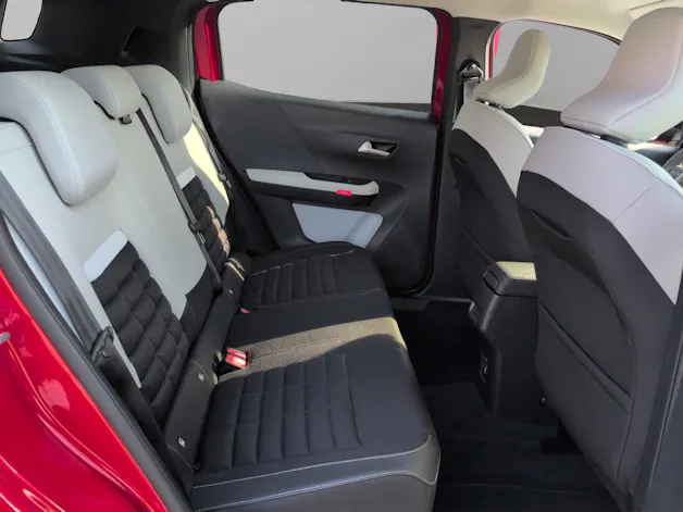 Citroën C3 Aircross 1.2 Hybrid Max Automat / 5-Jahre CH-Herstellergarantie / Leasing Zinssatz-Aktion 2.99%