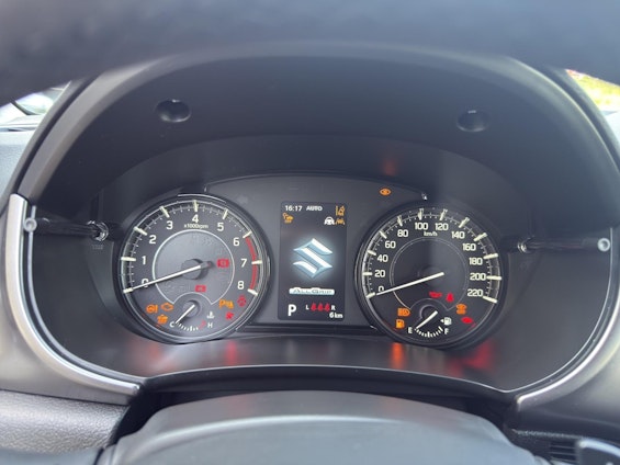 Vehicle image 8 Vehicle image 8