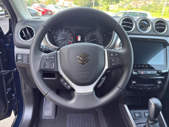 Vehicle image 7 Vehicle image 7