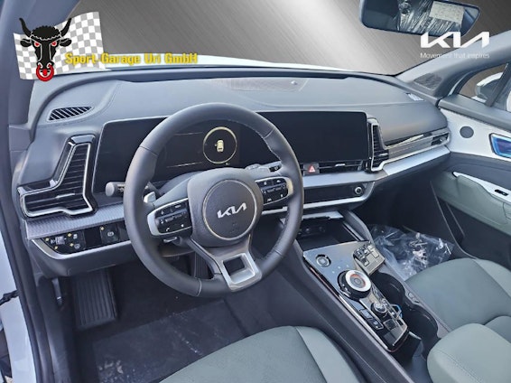 Vehicle image 8 Vehicle image 8