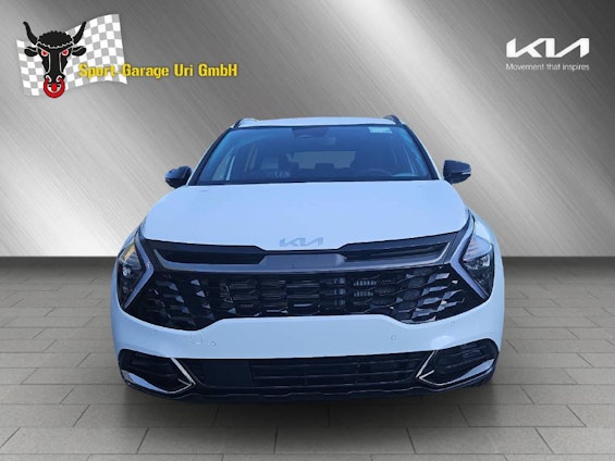 First vehicle image