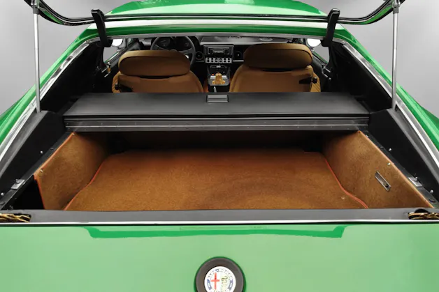 Alfa Romeo MONTREAL