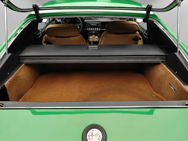 Alfa Romeo MONTREAL