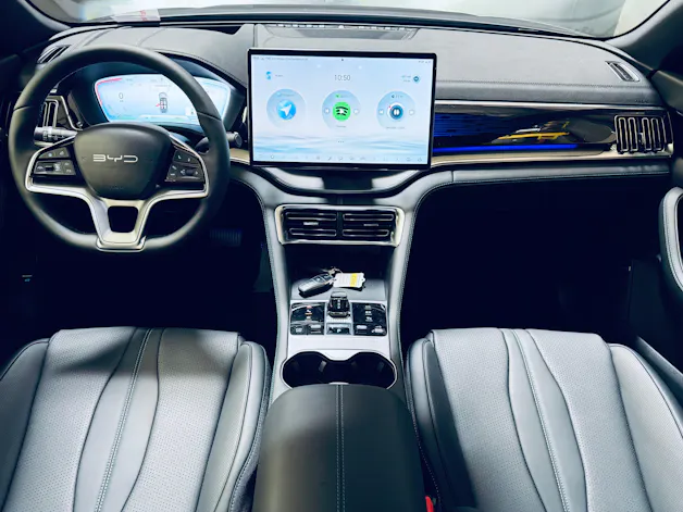BYD Seal U DM-i Design AWD