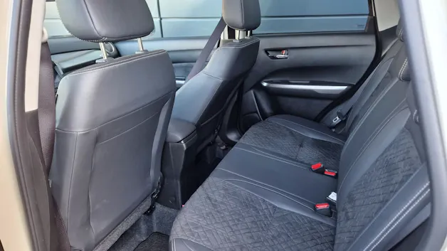 Suzuki Vitara 1.4 T Compact Top Hybrid 4x4