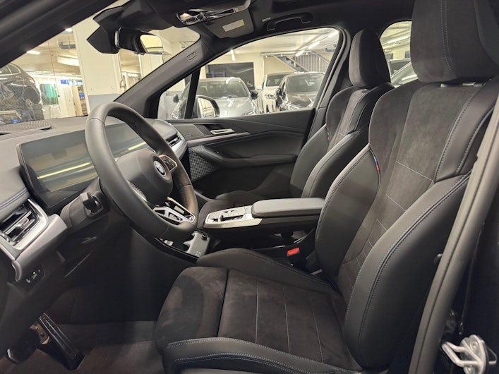 Vehicle image BMW 2 SERIES