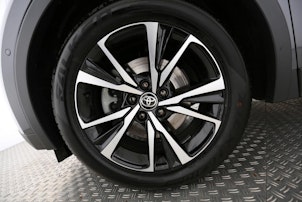 Vehicle image TOYOTA C-HR 2.0 PHEV Trend