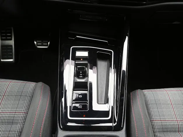VW Golf 8.5 2.0 TSI DSG GTI Black Style (2025)